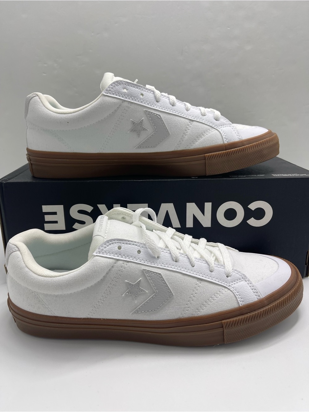Converse Men’s White Canvas Sneakers 
Gum Sole SPORT CASUAL OX /BARELY GREY/GUM